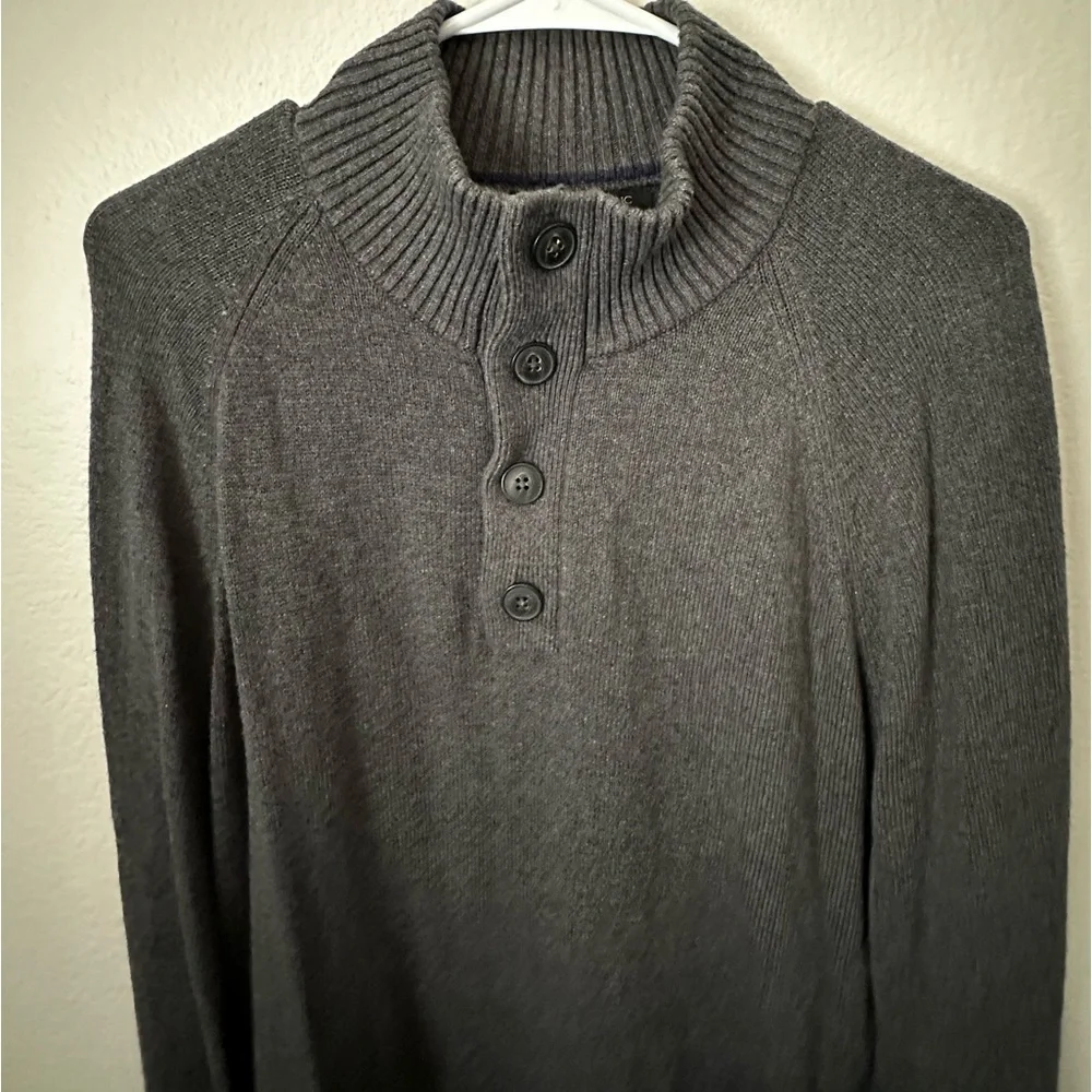 Men’s banana republic sweater size large
